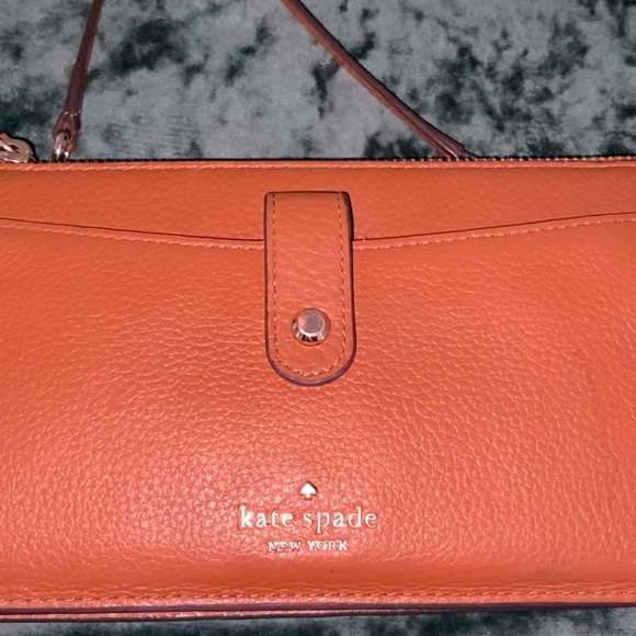 Women's Kate Spade Crossbody - Picture 2 of 3